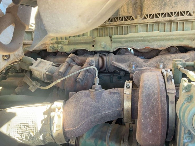 2019-volvo-volvo-vnl-tandem-axle-dual-conventional-new-generation-tractor-truck-image-61