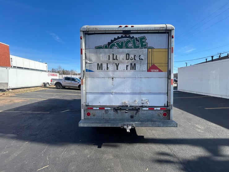 2006-ford-e450-image-16