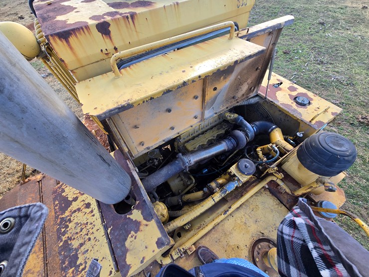 caterpillar-d25c-image-44