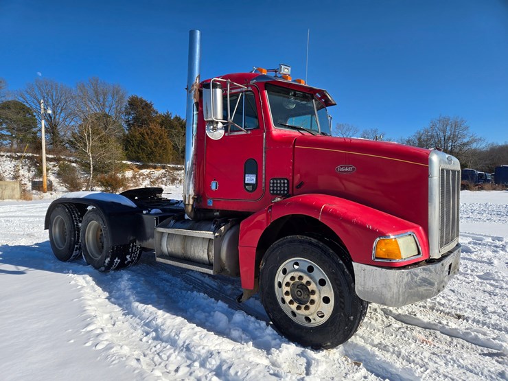 1996-peterbilt-385-image-29