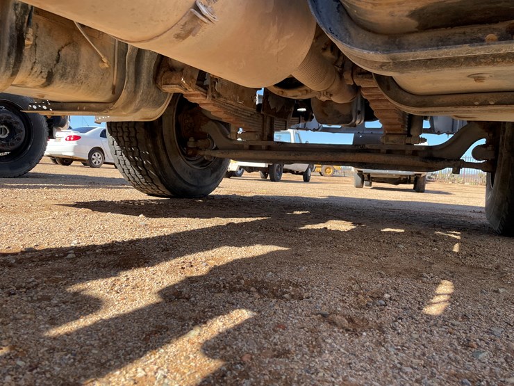 1996-freightliner-fl80-image-126