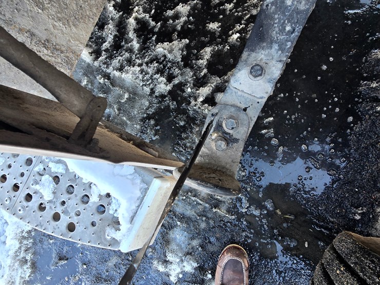 2012-freightliner-coronado-132-image-53