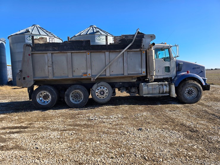 1999-kenworth-t800-image-18