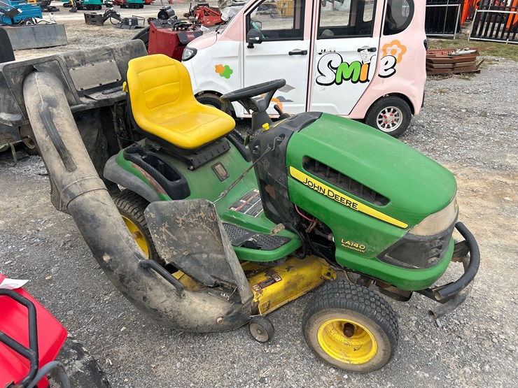 john-deere-la140-image-3
