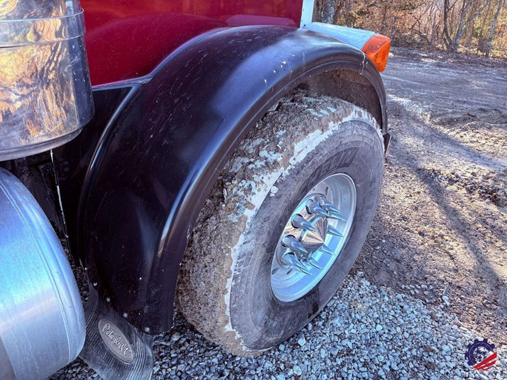 1999-peterbilt-357-image-21