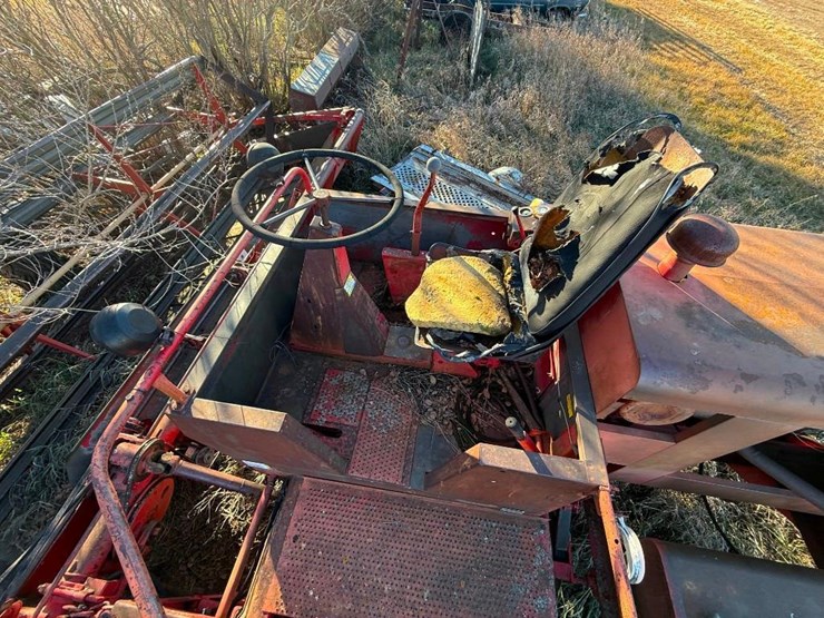 1976-versatile-400-image-4