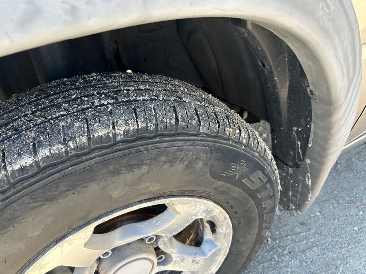 2003-chevrolet-tracker-image-19