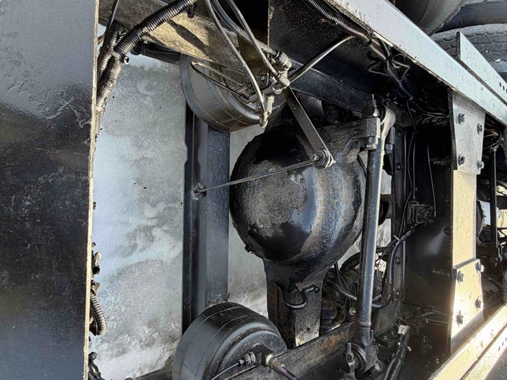 2015-peterbilt-579-image-9