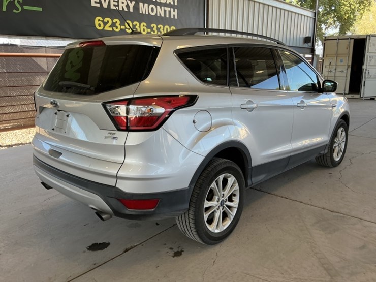 2018-ford-escape-se-image-7
