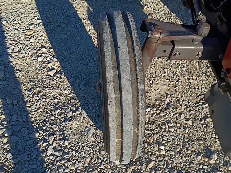 1983-massey-ferguson-240-image-59