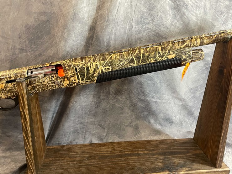 #2327-•-hatfield-gun-co.-12-ga.-semi-auto-shotgun,-sn:-12a23-001696-image-8