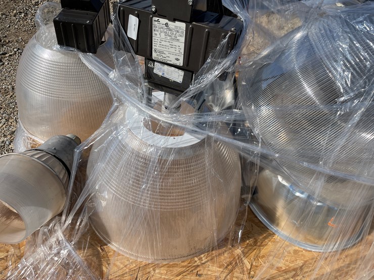 #3188-•-light-fixtures-image-5