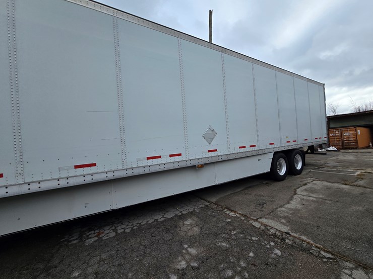 2012-wabash-national-duraplate-image-10