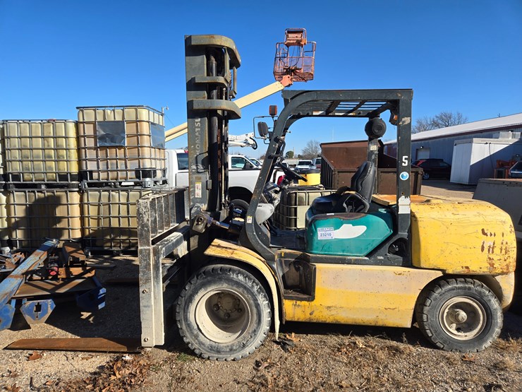 komatsu-fd45t-8-image-3