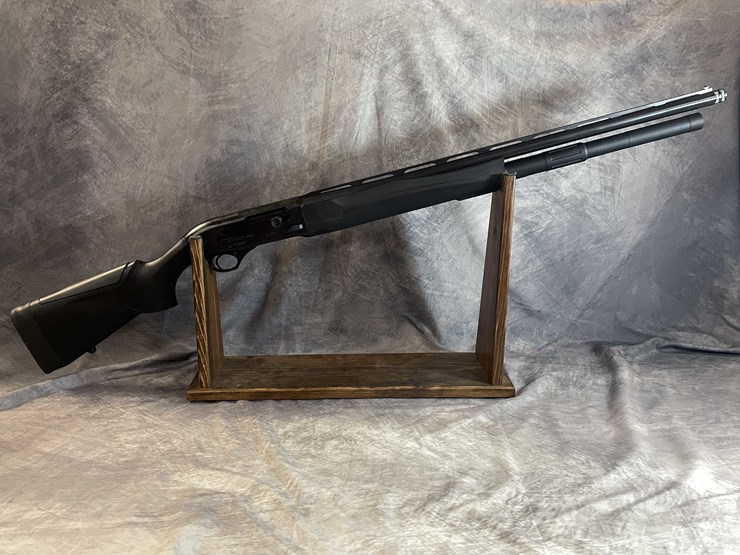 #2380-•-beretta-a300-ultimate-snow-goose-12-ga.-semi-auto-shotgun,-sn:-rup340320-image-2