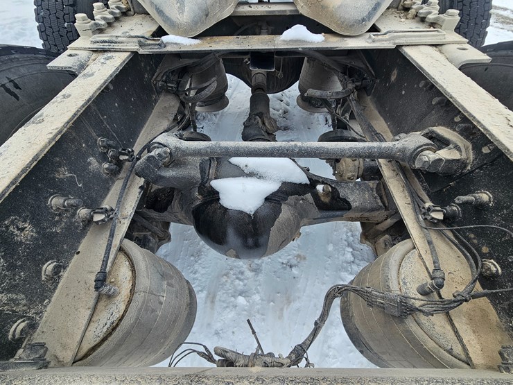 2007-freightliner-columbia-120-image-77