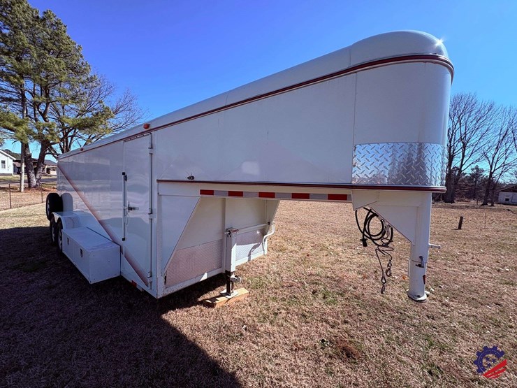 2007-delta-t/a-enclosed-gooseneck-trailer-image-7