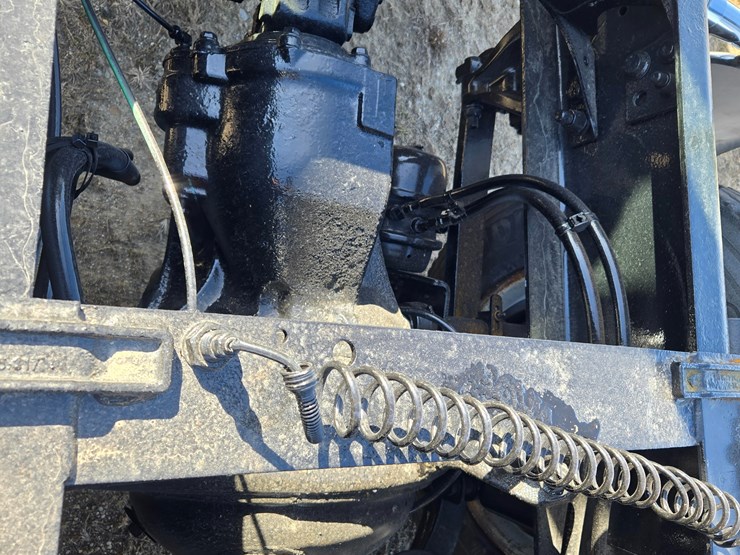 2012-freightliner-cascadia-113-image-72