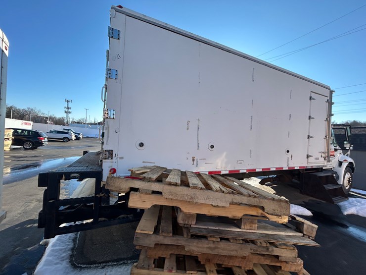 2010-international-durastar-4300-image-9