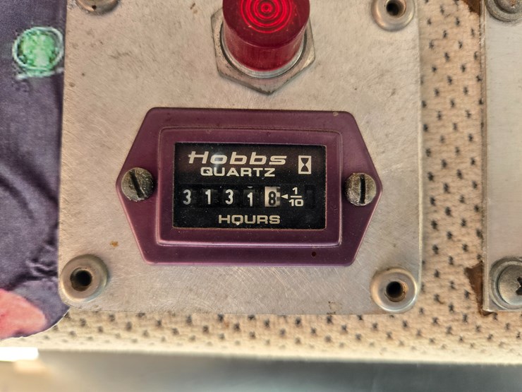 1996-freightliner-fl70-image-63