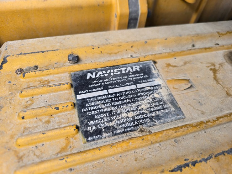 2012-caterpillar-660-image-83