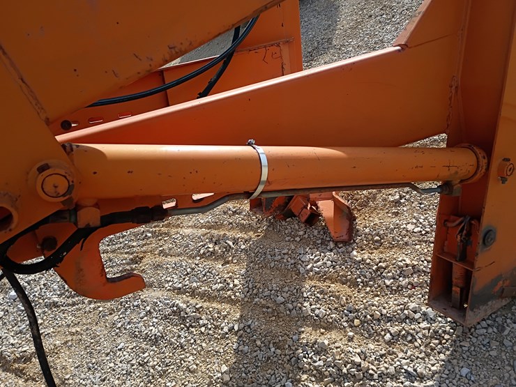 massey-ferguson-246-image-18