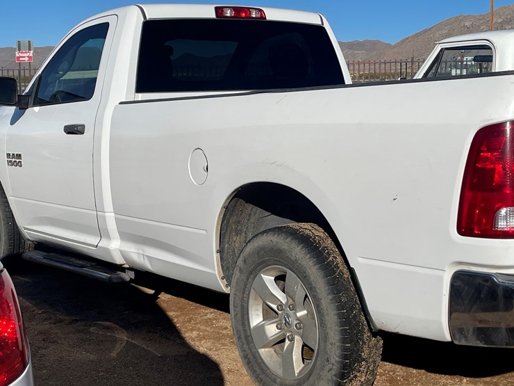 2016-dodge-1500-image-90