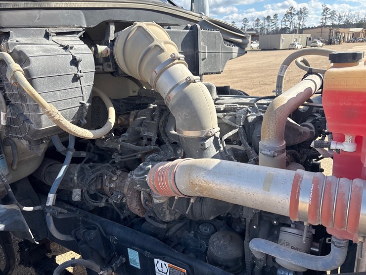 2024-kenworth-t880-image-20