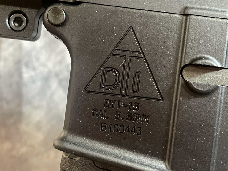 #2739-•-delton-arms-ar-15-5.56-nato-semi-auto-rifle,-sn:-b100443-image-12