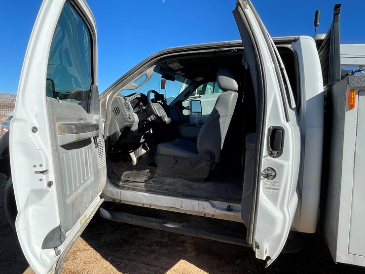 2013-ford-f450-image-43