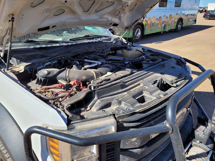 2019-ford-f550-image-30