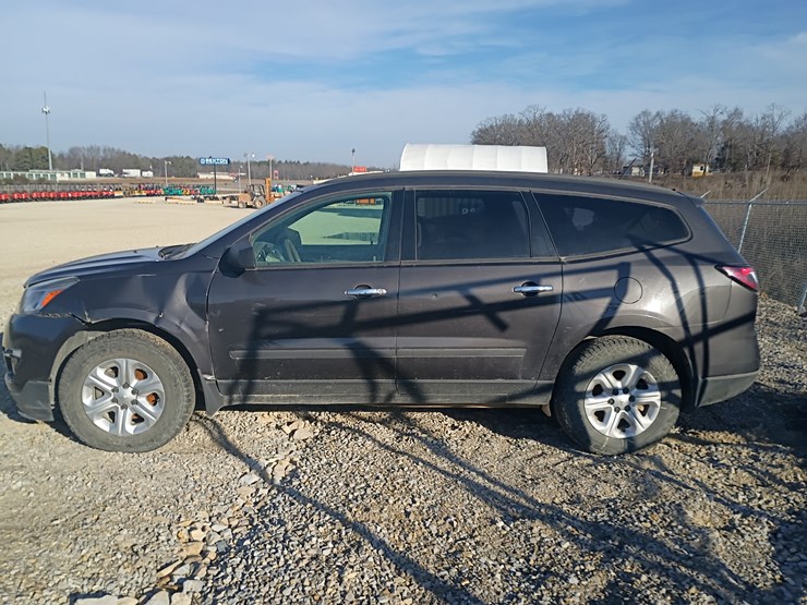 2013-chevrolet-traverse-image-3
