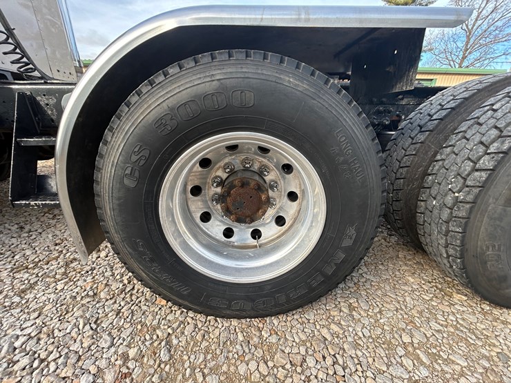 2001-kenworth-t800-image-51