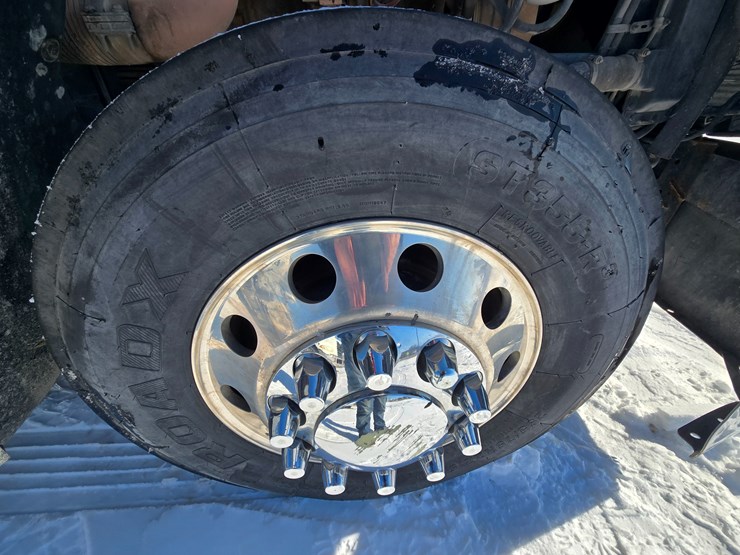 1995-freightliner-fld120-image-113