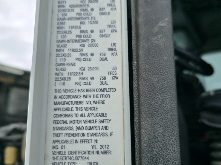 2012-caterpillar-660-image-94