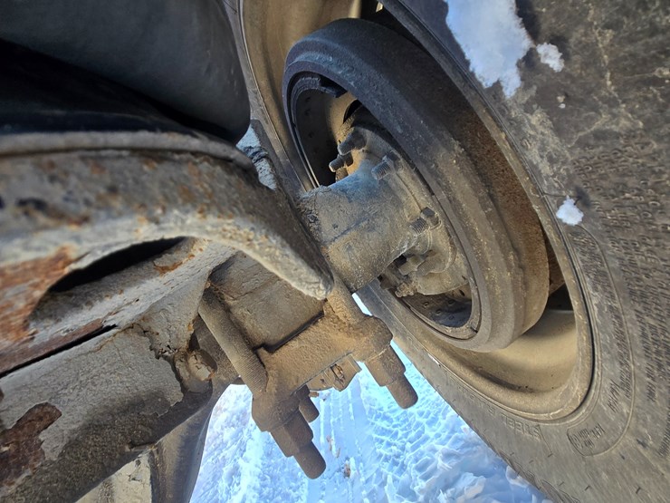 1996-peterbilt-385-image-87