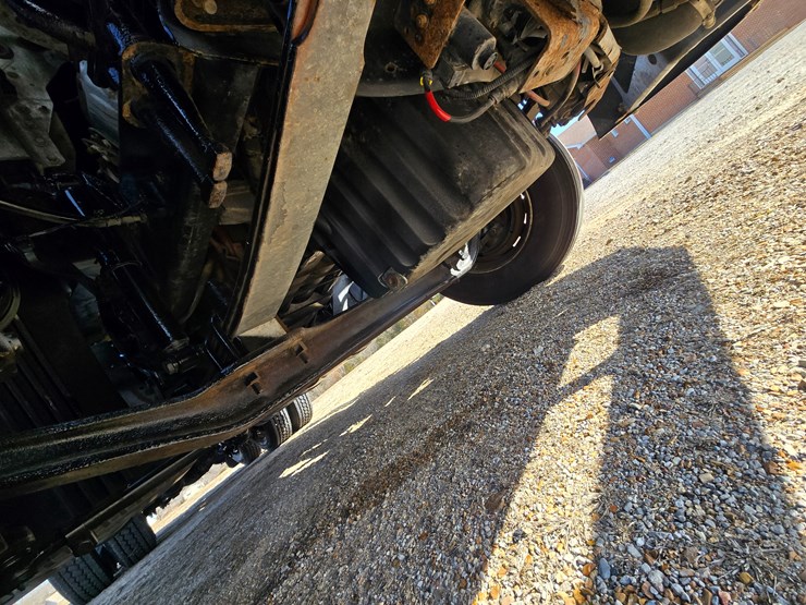 2012-freightliner-cascadia-113-image-46