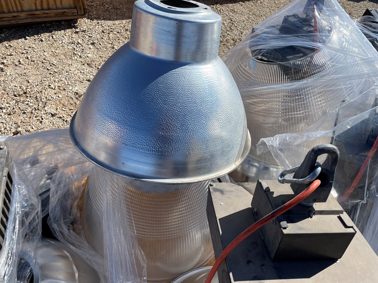 #3188-•-light-fixtures-image-13