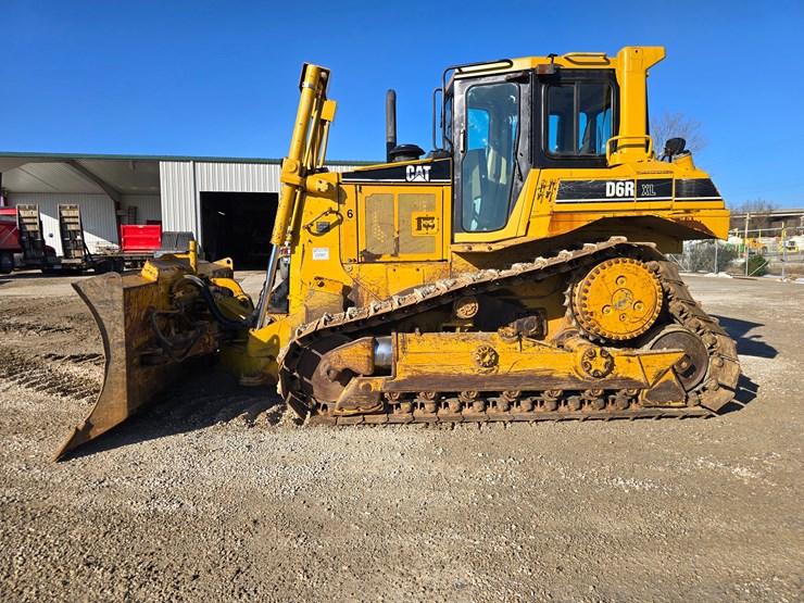 1999-caterpillar-d6r-xl-image-6