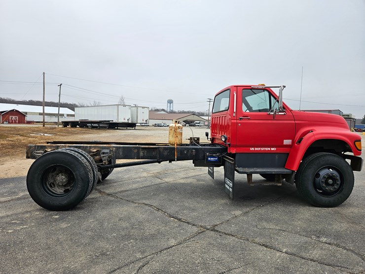 1998-ford-f700-image-17