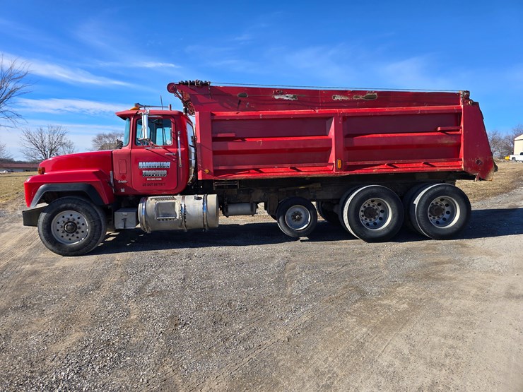 1998-mack-rd688s-image-5