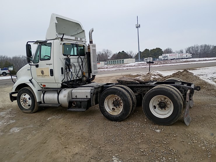 2011-international-transtar-8600-image-4