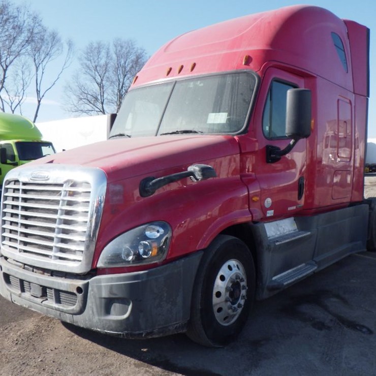 2018 FREIGHTLINER CASCADIA 125