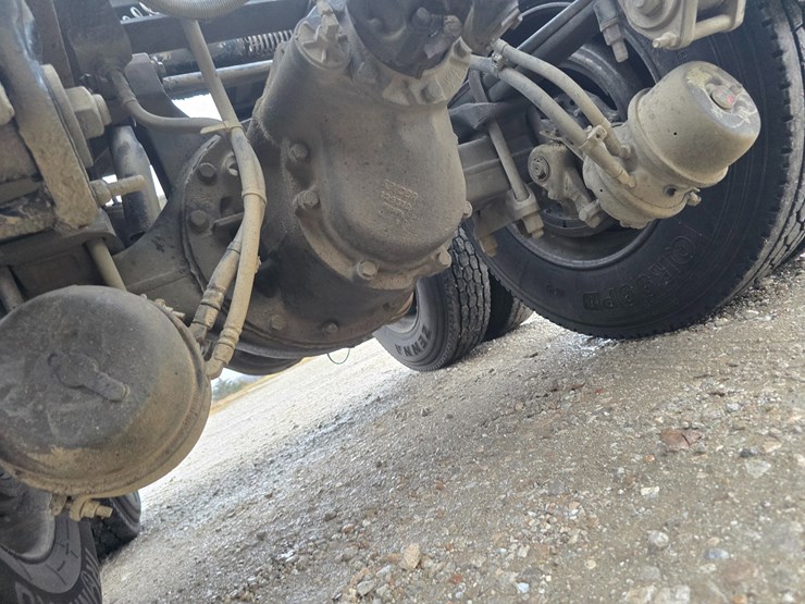 2007-peterbilt-379-image-86