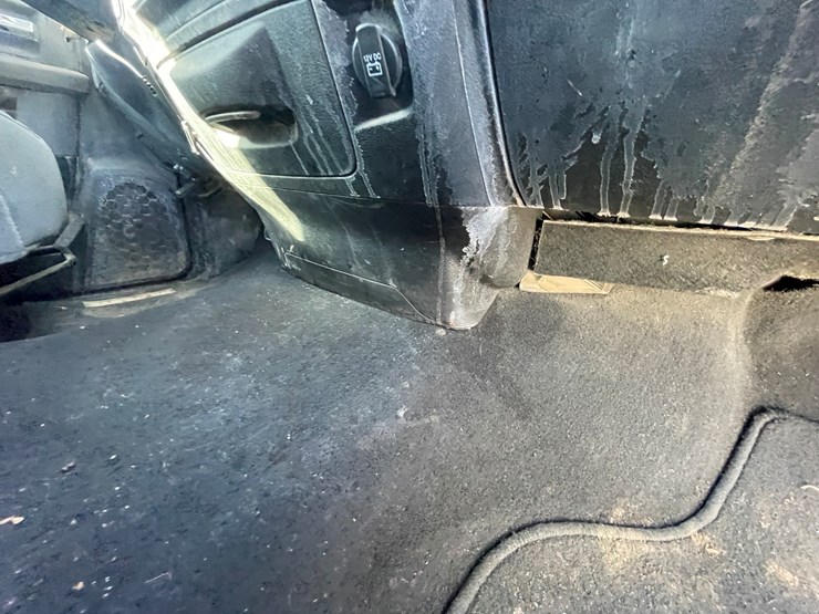 2016-dodge-1500-image-71