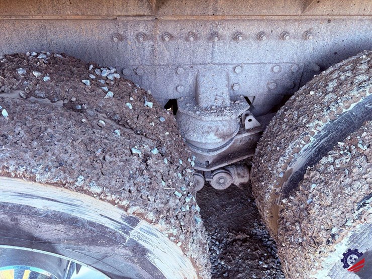 1999-peterbilt-357-image-19