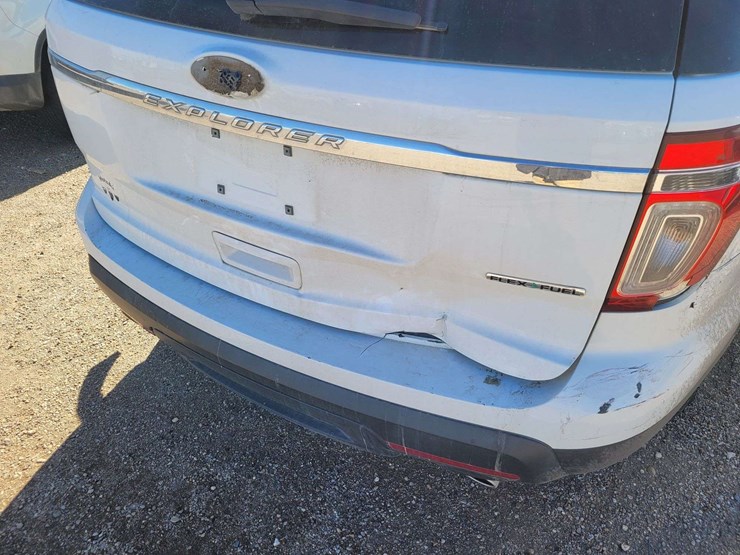 2014-ford-explorer-image-6