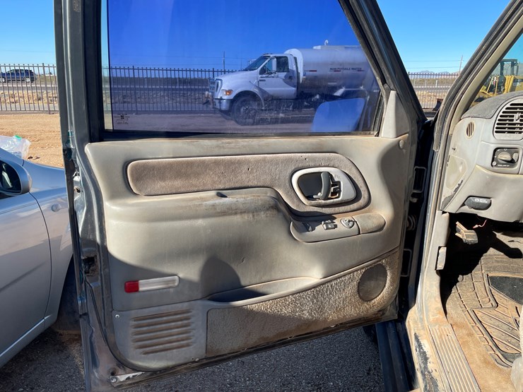 1995-chevrolet-1500-image-22