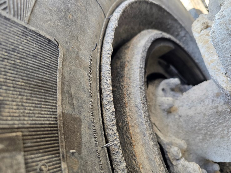 1999-peterbilt-330-image-60