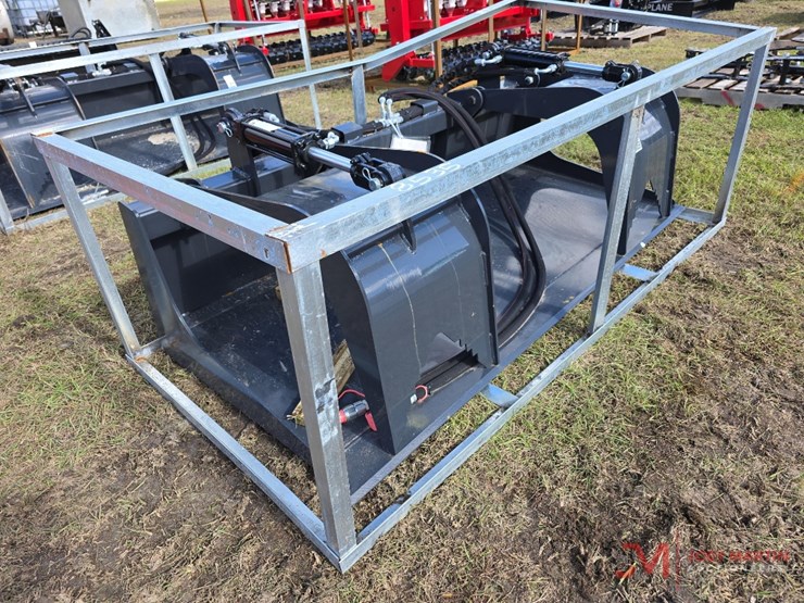 new-wolverine-gb-11-72w-skid-steer-grapple-bucket-image-1